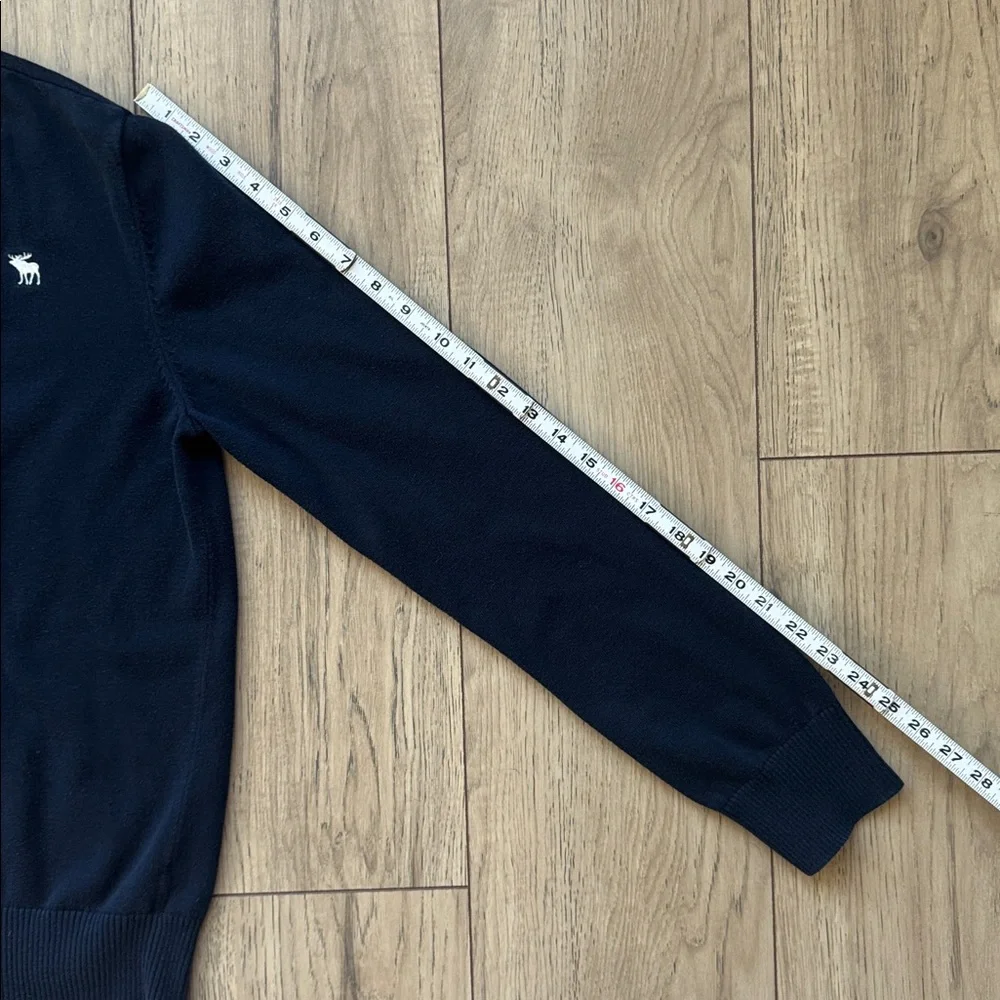 Abercrombie & Fitch Men's V-Neck Sweater Blue Medium 2000s Classic Moose Logo